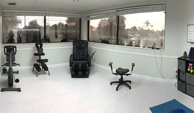 exam room of Fort Lauderdale Auto Accident Injury Chiropractic